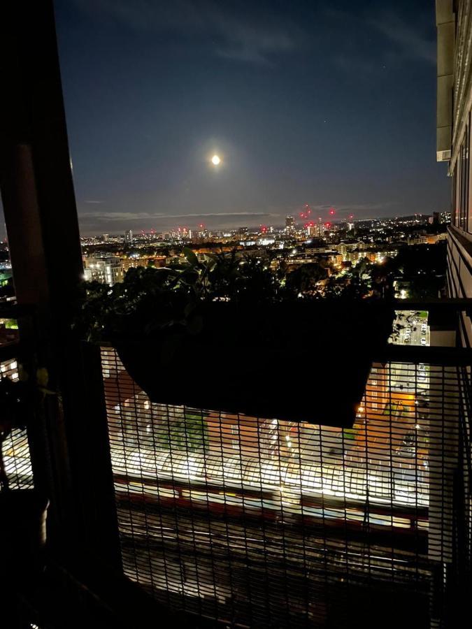 Whitechapel Two Bedroom Luxury Apartment - Free Private Parking - City Views London Eksteriør billede