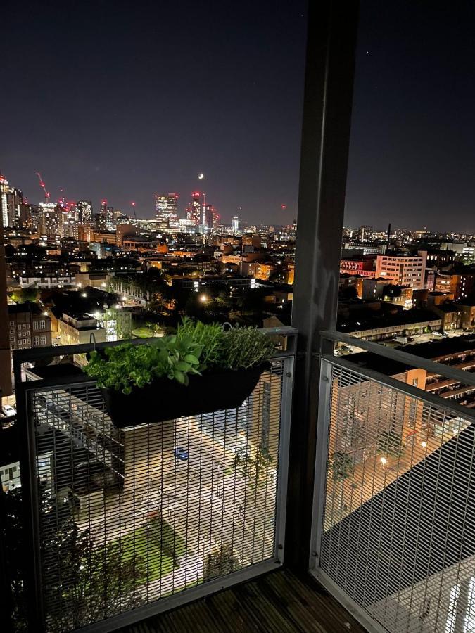 Whitechapel Two Bedroom Luxury Apartment - Free Private Parking - City Views London Eksteriør billede